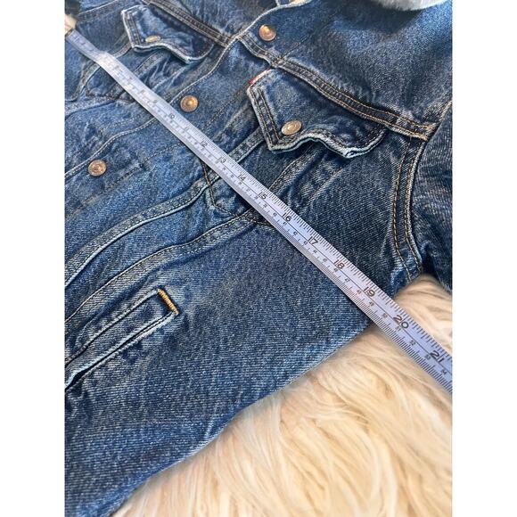 Levi's Womens Faux Fur Collar Ex-Boyfriend Trucker Jacket Oversized Blue XS - Picture 9 of 13